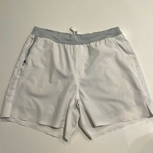TEN THOUSAND - THE INTERVAL SHORT w/ LINER - White and Gray - L